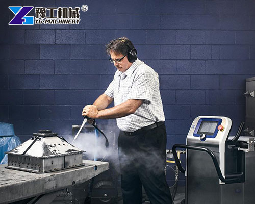 Dry Ice Cleaning Machine Use