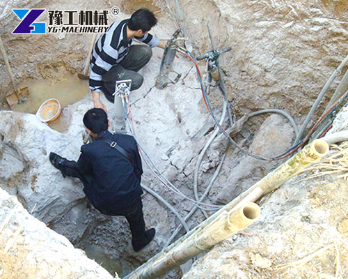 Hydraulic Rock Splitter Machine Work