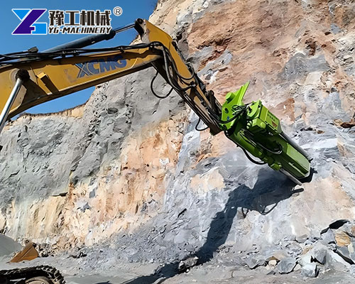 Integrated Rock Drilling and Splitting Machine