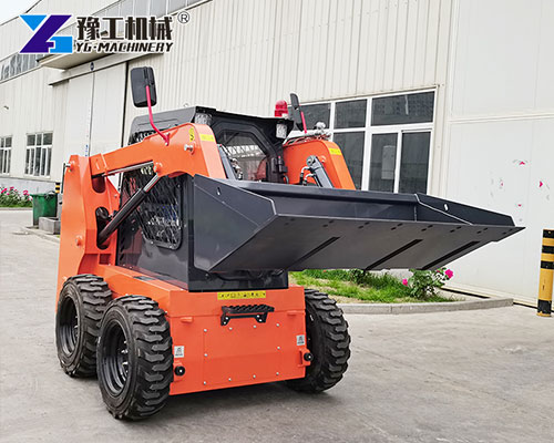 Small Skidsteer