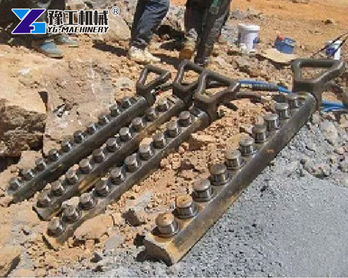 Powerful Hydraulic Piston Rock Splitter