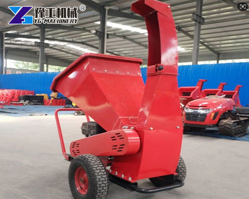 Agricultural wood waste chipper machine