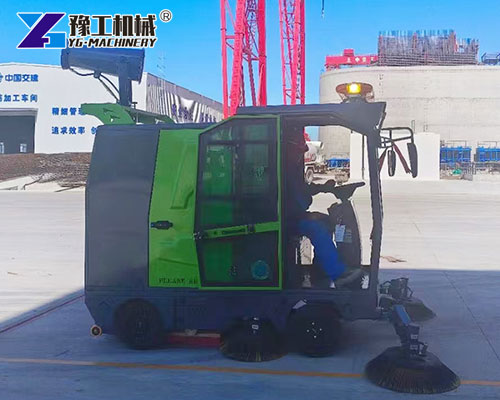 Automatic 4-wheel floor cleaning machine