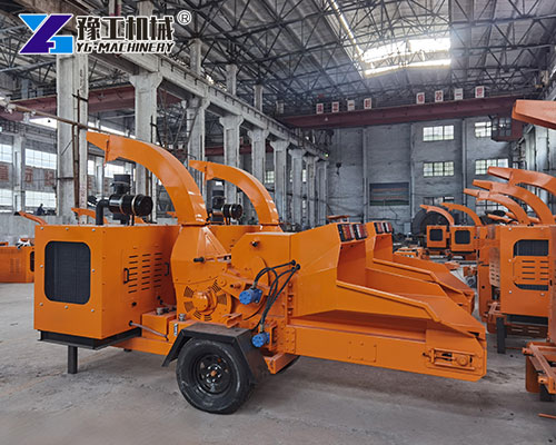 Factory-sized wood chipping machine