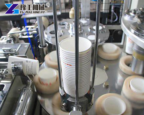 High-speed paper cup manufacturing
