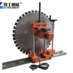 Hydraulic wall saw cutting concrete wall