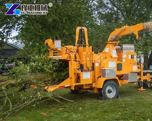 Professional-grade log chipper machine