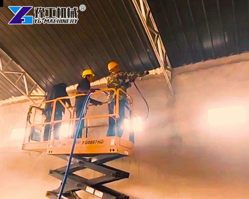 Puf Spray Machine Used in Cold Storage Room