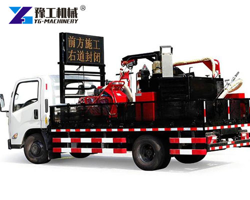 Truck-mounted asphalt crack sealing machine