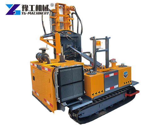 Crawler-mounted solar pile driving equipment