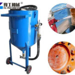 Dustless sandblasting machine for rust removal
