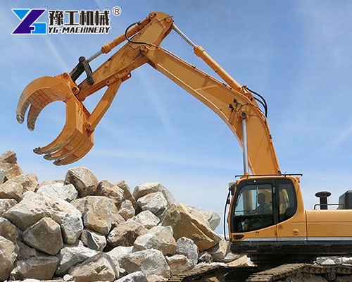 Heavy duty demolition grapple for excavator in action