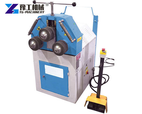 Hydraulic section bending equipment for steel beams