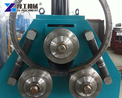 Large profile bending machine for construction projects