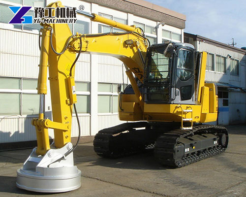 Magnetic attachment for excavator in Chile