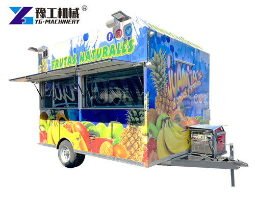 Mobile juice trailer serving healthy drinks
