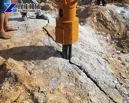Rock Splitter Excavator Attachment removing bedrock quickly
