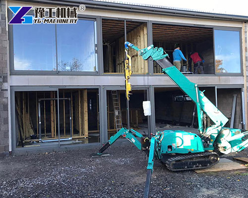 Spider Crane Lifting Glass Panel in Vancouver