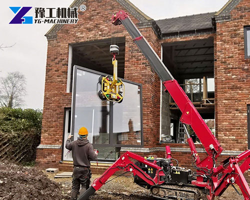Spider Crane Lifting Glass Panels in Russia