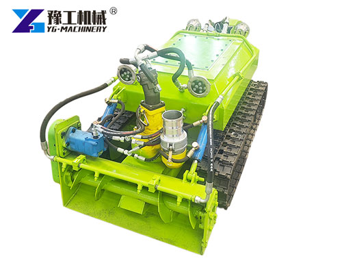 Automated underwater dredging robot in reservoir