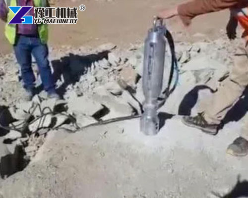 Controlled stone breaking with diesel rock splitter