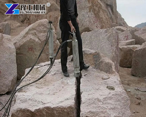 Portable electric hydraulic splitter in mining project