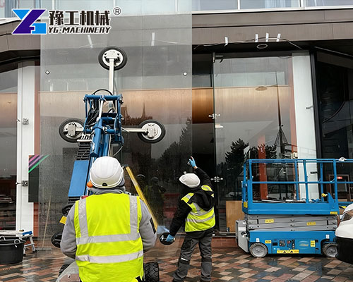 Smart glass installation machine for facade work