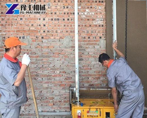 Wall rendering machine applied in construction work