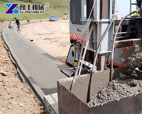 Concrete curb machine with custom mold design