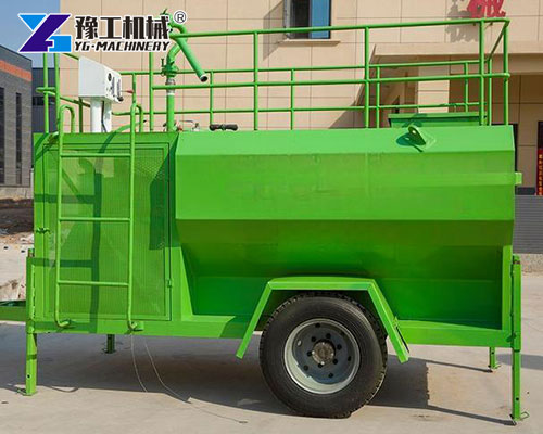 Hydroseeder Trailer spraying mulch and fertilizer