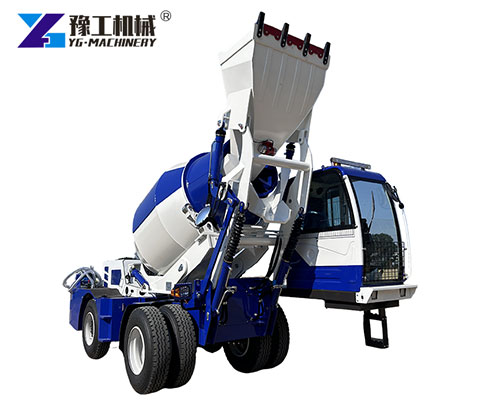 Mobile concrete mixer truck with rotating drum