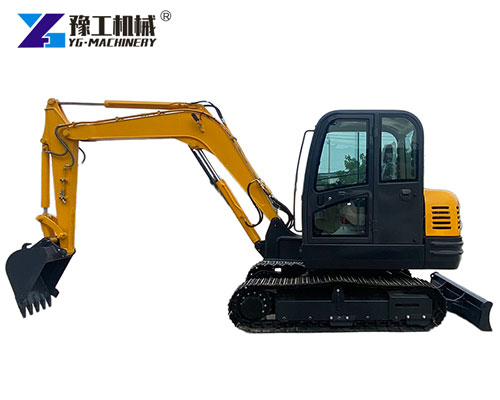 6-ton excavator with attachment